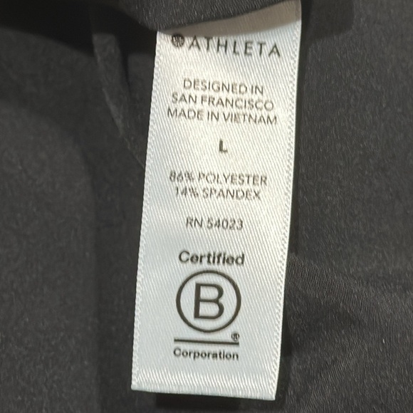 Athleta sleeveless large black tank - Picture 7 of 9